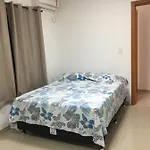 Casa Aconchegante A 50M Da Praia!
